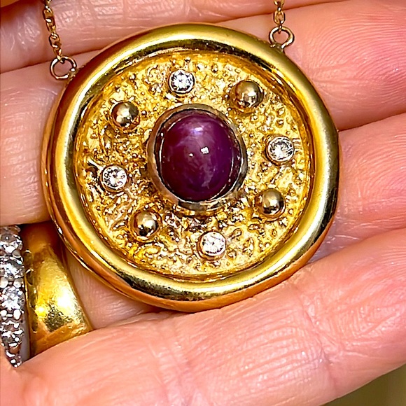 18 karat gold, diamond and star Ruby necklace - Picture 7 of 7